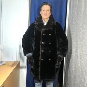 •VINTAGE • LIKE NEW |•BORGANA BY FAIRMOOR•| Two-Tone Brown Faux Fur Coat